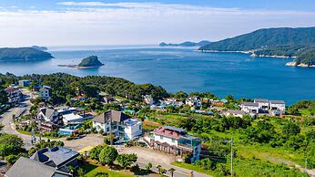 Geoje Mangyang Pension