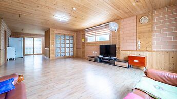 Samcheok Dasarang Pension