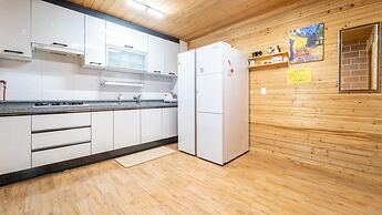 Samcheok Dasarang Pension