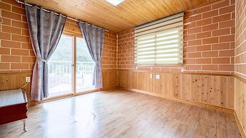 Samcheok Dasarang Pension