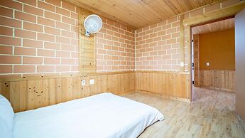 Samcheok Dasarang Pension