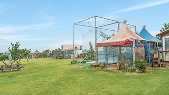 Jeju Kids and Dolphin Pension