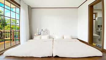 Jeju Sigan Yeohaeng Huyang Pension