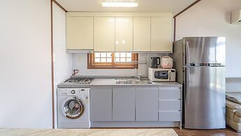 Jeju Sigan Yeohaeng Huyang Pension