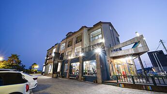 Seogwipo Narsha Resort