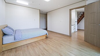 Seogwipo Narsha Resort