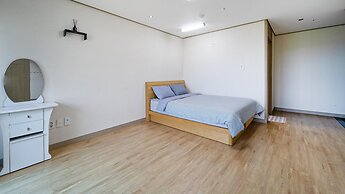 Seogwipo Narsha Resort