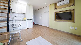 Seogwipo Narsha Resort