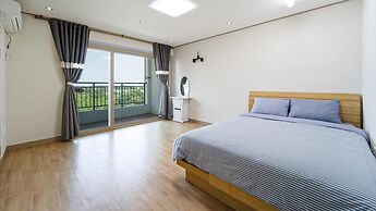 Seogwipo Narsha Resort
