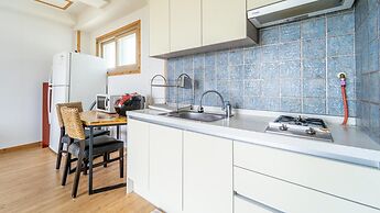 Seogwipo Geora Pension