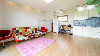 Seogwipo Geora Pension