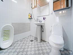 Jeju Haebaragi Pension