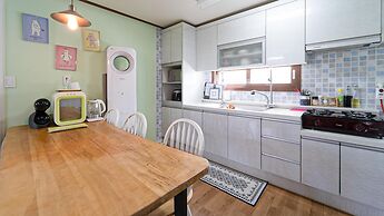 Jeju Haebaragi Pension