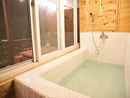 Jeju Haebaragi Pension