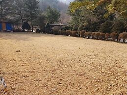 Hongcheon Daebakine Pension