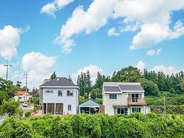 Seogwipo Haemil Dokchae Pension