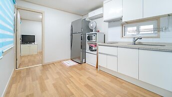 Samcheok Jangho Madang Minbak Pension