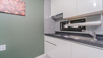 Samcheok Jangho Madang Minbak Pension