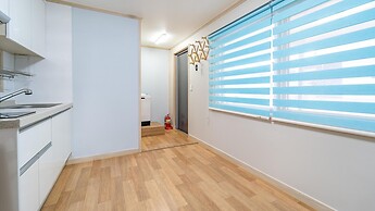 Samcheok Jangho Madang Minbak Pension