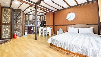 Jeju Padosoriminbak Pension