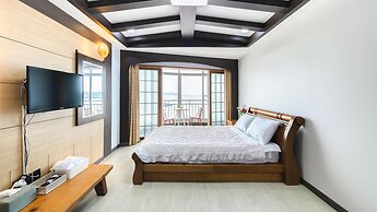 Jeju Padosoriminbak Pension