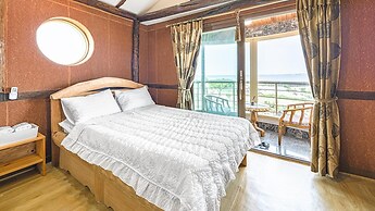Jeju Padosoriminbak Pension