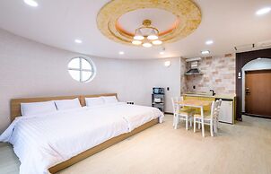 Jeju Padosoriminbak Pension