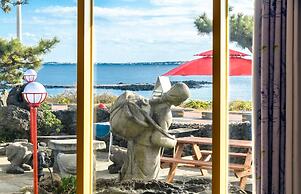 Jeju Padosoriminbak Pension