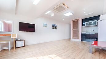 Daecheon Swiss Chalet Spa Pension