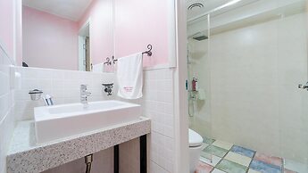 Daecheon Swiss Chalet Spa Pension