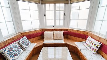 Daecheon Swiss Chalet Spa Pension