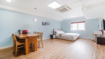 Daecheon Swiss Chalet Spa Pension