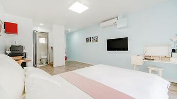 Daecheon Swiss Chalet Spa Pension