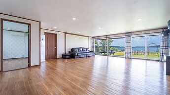 Ganghwa Badajeongwon Pension