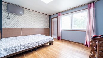 Ganghwa Badajeongwon Pension