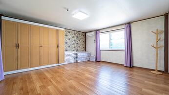 Ganghwa Badajeongwon Pension