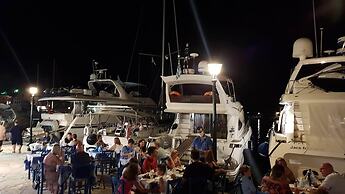 Bluetel Lixouri, Greece