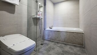 Alma Business Hotel