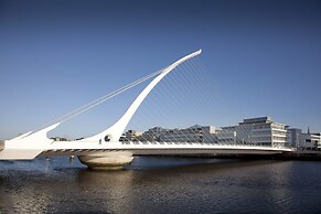 Travelodge PLUS Dublin City Centre