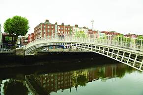Travelodge PLUS Dublin City Centre