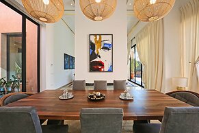 Impeccable 5-bed Villa in Marrakech