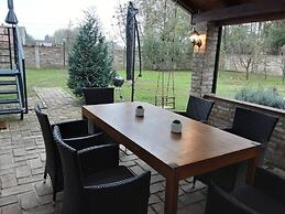 Villa Sorella Beautiful 3-bedroom Villa in Karanac