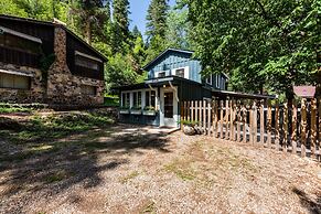 Rocky Mountain Cottage