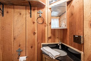 Rocky Mountain Cottage