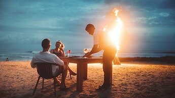 Luxury Beachfront Villa with private pool at Nantipa