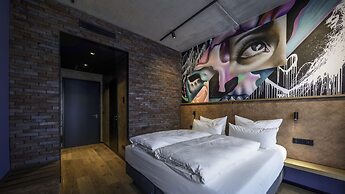 Liebesbier Urban Art & Smart Hotel