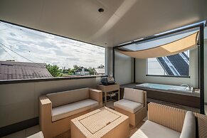 Urban Villa Resort ILILANI