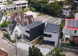 Urban Villa Resort ILILANI