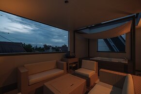 Urban Villa Resort ILILANI