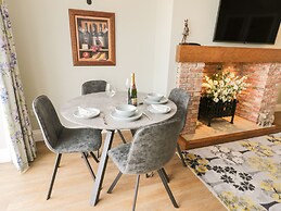 Abbey View Cottage at Broadings Farm